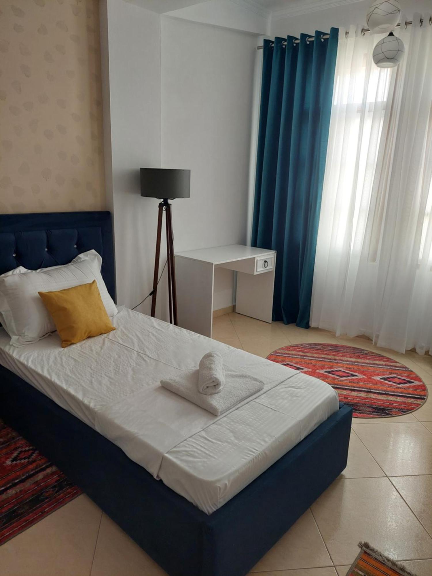 Godard Apartments Vlore Ngoại thất bức ảnh