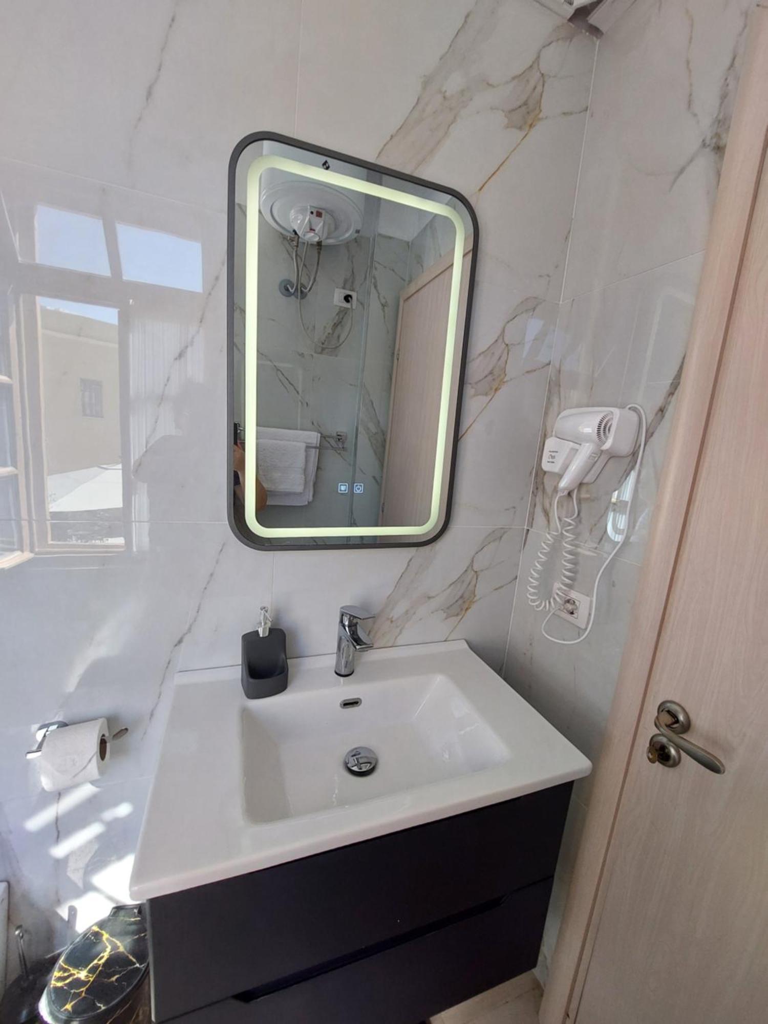 Godard Apartments Vlore Ngoại thất bức ảnh
