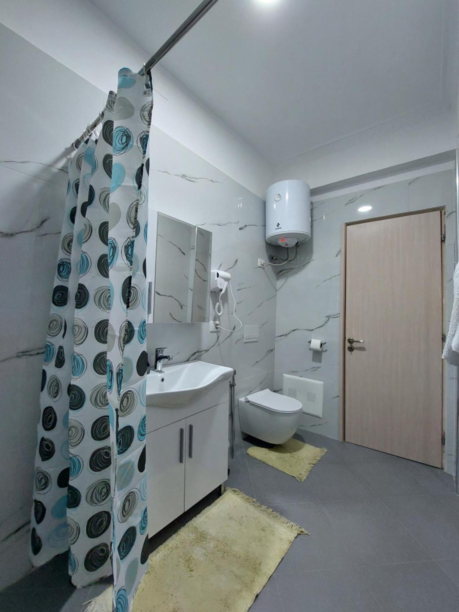 Godard Apartments Vlore Ngoại thất bức ảnh