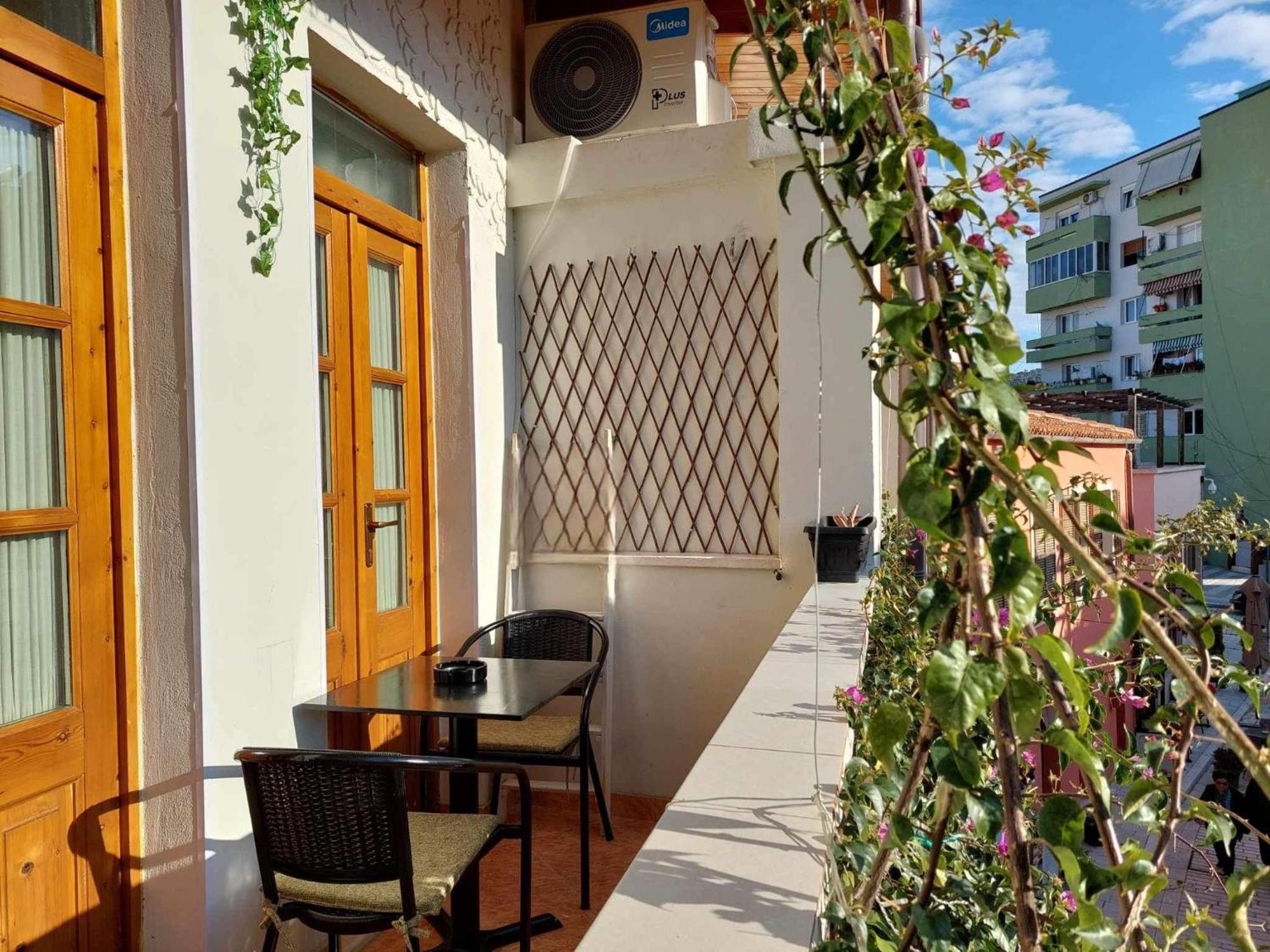 Godard Apartments Vlore Ngoại thất bức ảnh