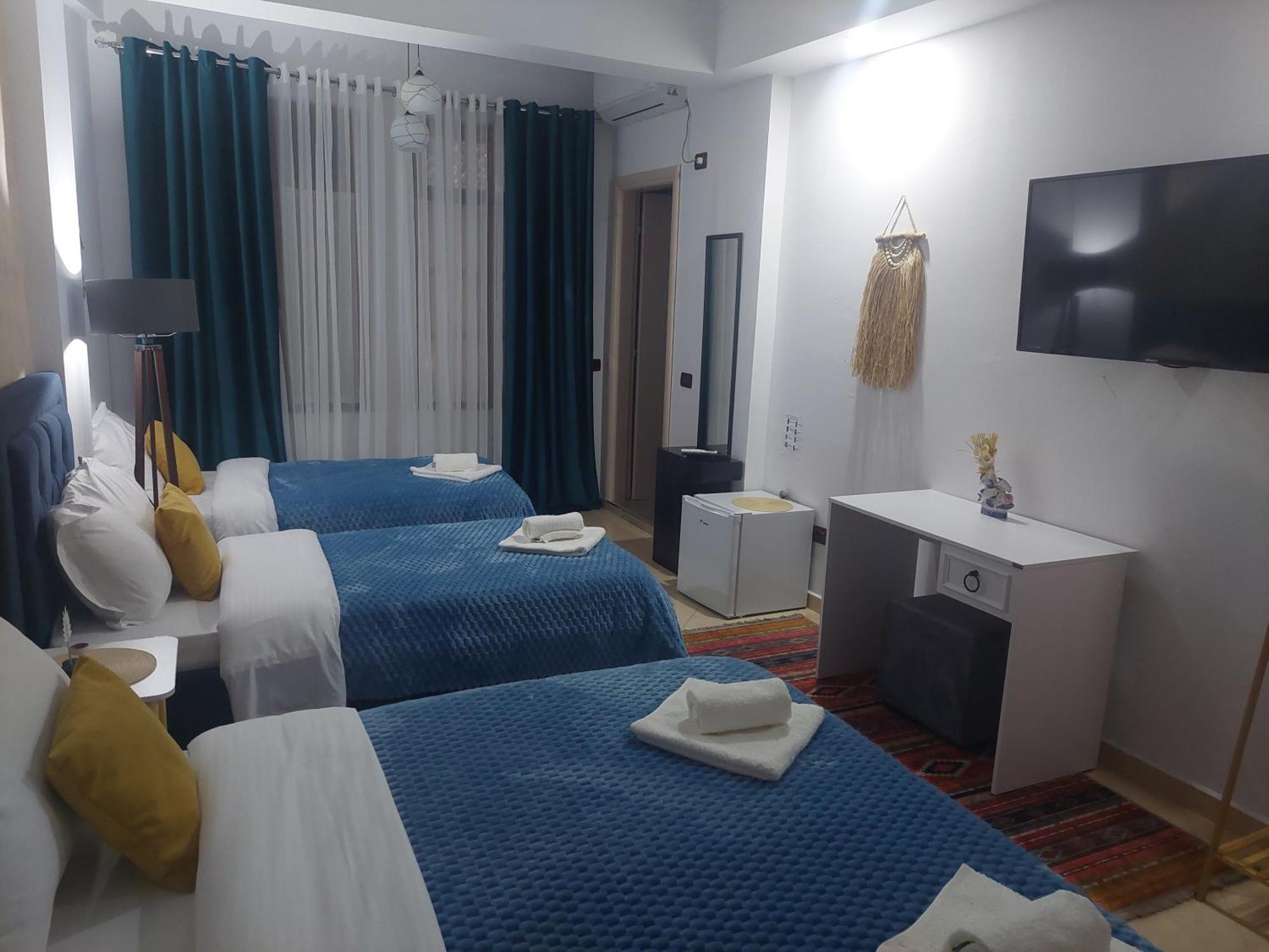 Godard Apartments Vlore Ngoại thất bức ảnh